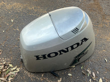 Lade das Bild in den Galerie-Viewer, BF 50 40 hp Honda 63100-ZW4-H01ZA ENGINE COVER NH282MU top cowl 2005-up
