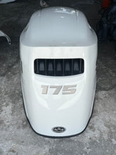 Lade das Bild in den Galerie-Viewer, DF 175 hp Suzuki ENGINE COVER 61403-96890-Y5S four stroke
