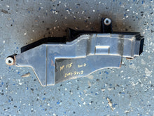 Load image into Gallery viewer, DF 140 115 hp Suzuki DUCT AIR SILENCER 13840-90J00 13810-90J01 four stroke 2001-2013 2013-2020 some 90 100 hp
