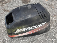 Cargar imagen en el visor de la galería, 50 40 hp Mercury TOP COWLING 825239T11 825239T12 two stroke 3 cylinder 1997-1998
