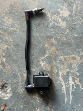Cargar imagen en el visor de la galería, 115 hp Mercury Optimax IGNITION COIL 5-pin 879984T00 Two Stroke 3 Cylinder DFI 2008 many hps 40-250 some efi
