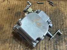 Lade das Bild in den Galerie-Viewer, 60 HP Mercury ELPTO ELHLPTO 3301-824854-C P 3301-821946A Bottom Carburetor WME 28-3 TWO STROKE
