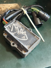 Load image into Gallery viewer, f 225 200 hp Yamaha 69J-81960-10-00 voltage RECTIFIER &amp; REGULATOR ASSY four stroke 2004-07 one rectangular connector
