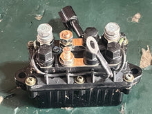 Lade das Bild in den Galerie-Viewer, 150 175 200 225 250 hp Yamaha 68F-81950-00-00 60V-81950-00-00 RELAY ASSY two stroke OEM 2000-2009
