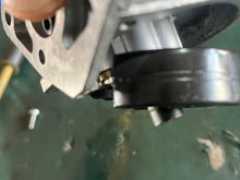 Lade das Bild in den Galerie-Viewer, 6 8 HP Yamaha CARBURETOR 6G1-14301-01-00 two stroke 1987-2002 NO FUEL PUMP
