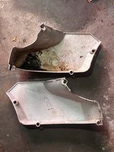 Cargar imagen en el visor de la galería, BF 200 225 hp Honda LOWER MOUNTING COVERS L 63731-ZY3-000ZA 63736-ZY3-000ZA four stroke 2002-2005 7” tall
