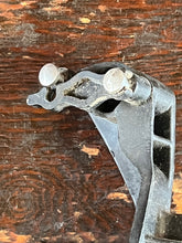 Lade das Bild in den Galerie-Viewer, 30 40 50 60 hp Mercury SHIFT LINKAGE BRACKET 8M0007243  four stroke
