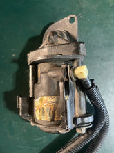 Cargar imagen en el visor de la galería, 200 225 250 hp Ficht 5000947 Fuel Injector PORT 5004443 two stroke
