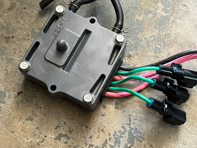 f 250 hp Yamaha VOLTAGE REGULATOR RECTIFIER 6P2-81960-03-00 6P2-02 6P2-02 6P2-81960-00-00 four stroke 2005 some compatibly 50-250 hp