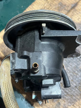 Cargar imagen en el visor de la galería, 150 135 115 hp Mercury 831998A14 AIR COMPRESSOR ASSY with 8328231 PULLEY dfi optimax two stroke
