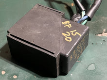 Load image into Gallery viewer, BF 20 15 hp Honda PTT POWER TILT RELAY 38555-ZY1-871 four stroke 2003-up
