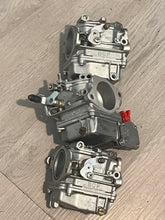 Load image into Gallery viewer, 90 hp Yamaha CARBURETOR SET 61H-30 6H1-14301-30-00 6H1-14302-30-00 6H1-14303-30-00 Two Stroke 2004-09 superseded 6H1-31
