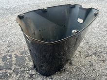 Cargar imagen en el visor de la galería, f 115 hp Yamaha bottom cowling APRON 67F-42741-00-8D Four Stroke 2000-2005
