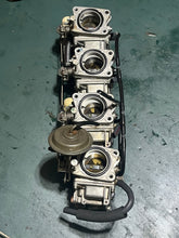 Lade das Bild in den Galerie-Viewer, f 100 80 hp Yamaha 67G-14901-10-00 CARBURETOR 1 &amp;3 1999-2001 67G-14902-10-00 carb 2, 67G-14904-10-00 carb 4, four stroke NLA 67G-10, 67F-14380-00-00 STARTER PRIMER, 67F-14369-00-00 DIAPHRAGM 2, 67F-14585-00-00 CHOKE ROD 1999-2001 outboards
