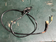 Lade das Bild in den Galerie-Viewer, 75 90 hp Yamaha TRIM angle SENDER 6H1-83672-11-00 two stroke 1994-2000
