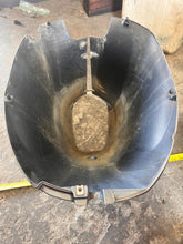 Cargar imagen en el visor de la galería, f 115 hp Yamaha bottom cowl APRON 6EK-42741-00-8D four stroke 2014-2025 some 130 hp
