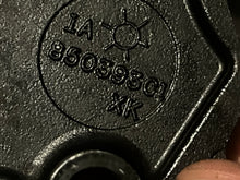 Load image into Gallery viewer, 150 200 hp Mercury DFI THROTTLE LEVER 850389-c THROTTLE CAM 850393c 858847 LINK 850815 two stroke Optimax
