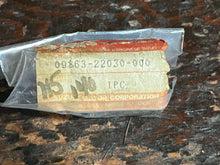 Cargar imagen en el visor de la galería, DT 115 140 hp Suzuki PISTON PIN BEARING 09263-22030-000 two stroke 1981-1985
