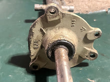 Cargar imagen en el visor de la galería, DT 150 200 hp Suzuki 25” SHIFT ACCEL HOUSING 26110-87D00 CLUTCH ROD CONNECTOR X 25611-87D10 SHIFT SHAFT 23111-87D10 YOKE 25131-87D01 Two Stroke 1986-87
