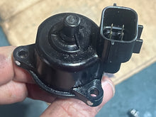Load image into Gallery viewer, f 225 hp Yamaha 68V-1312A-00-00 iac isc VALVE CONTROL sensor 2000-2010 FOUR STROKE 115-225 hp
