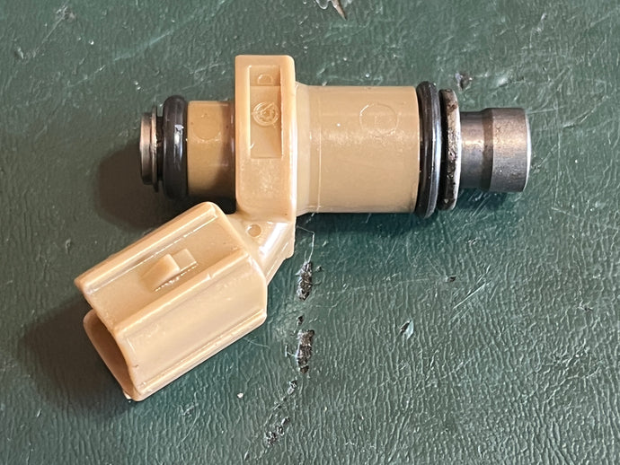 f 250 hp Yamaha FUEL INJECTOR tan 5LM 6P2-13761-00-00 four stroke 2005-2015 cleaned-tested SOME COMPATIBILITY 200 225 hp
