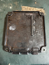 Lade das Bild in den Galerie-Viewer, 150 175 200 hp Yamaha 68H-00 ECU CONTROL UNIT 68H-8591A-00-00 f8t 93077 two stroke HPDI superseded 68H-8591A-11-00 68H-8591A-02-00 68H-8591A-01-00 68H-8591A-10-00
