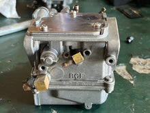 Lade das Bild in den Galerie-Viewer, Yamaha CARBURETOR 68C-10 four stroke
