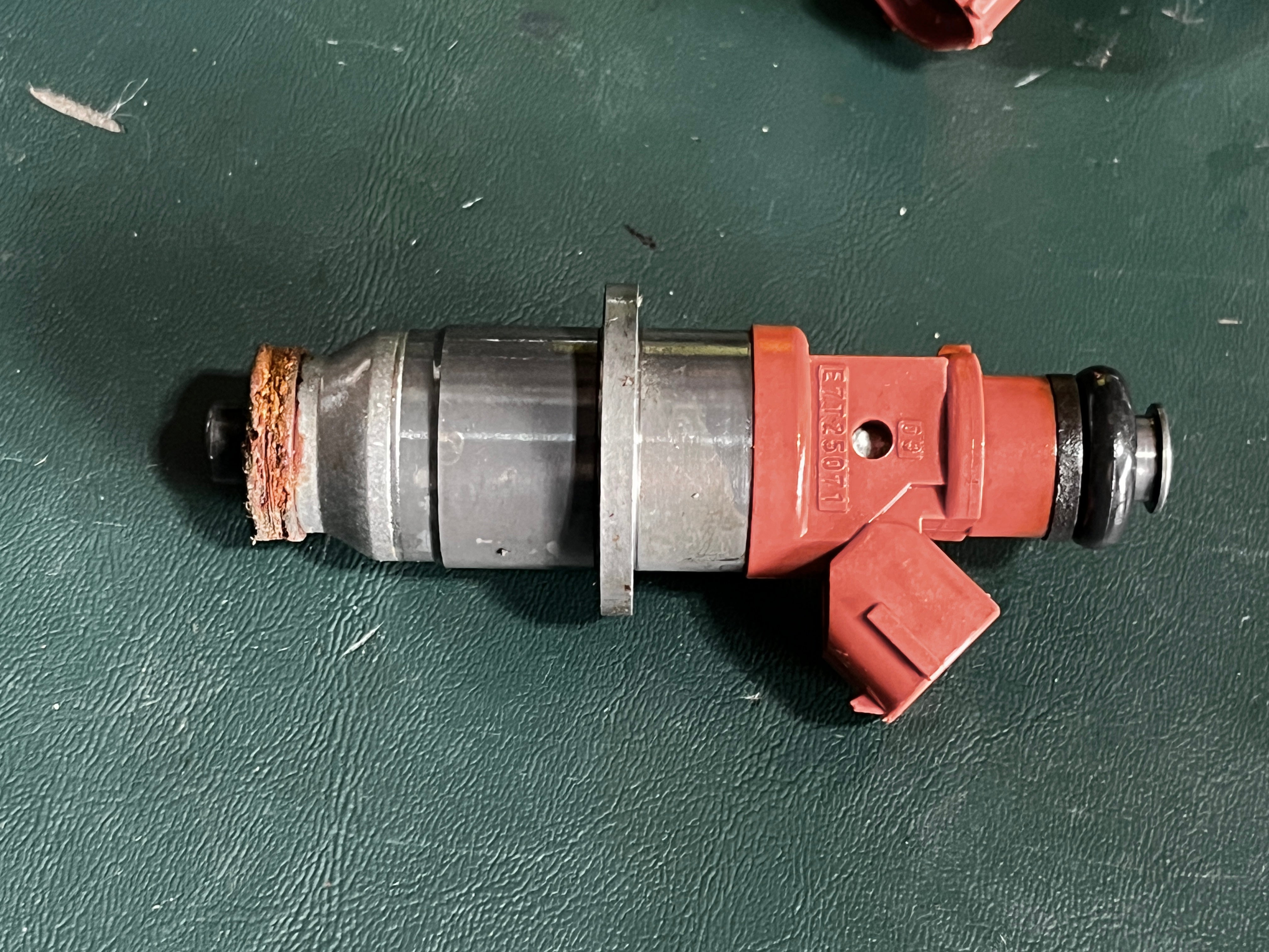 150 175 200 hp Yamaha HPDI Fuel Injector 68F-13761-00-00 2.6L two stro ...