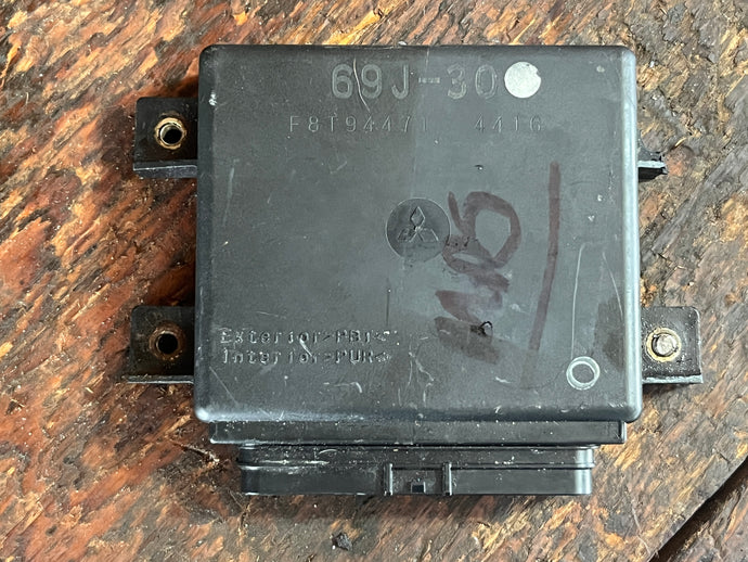 f 225 200 Yamaha 69J-30 ECU Control Unit F8T94471 69J-8591A-30-00 OEM 2005 older 69j-31 32 33