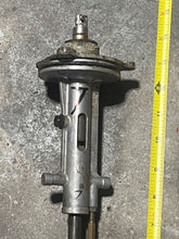 Cargar imagen en el visor de la galería, DT 150 200 hp Suzuki 20” SHIFT ACCEL HOUSING 26110-87D00 CLUTCH ROD CONNECTOR L 25611-87D00 SHIFT SHAFT L  23111-87D00 YOKE 25131-87D01 Two Stroke 1986-87
