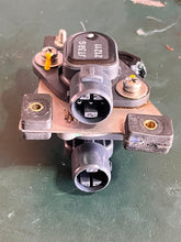 Cargar imagen en el visor de la galería, BROKEN ARM 50 40 hp Tohatsu Nissan tps THROTTLE POSITION SENSOR 3T5101100 two stroke 2002-2018 PARTS ONLY
