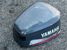 Cargar imagen en el visor de la galería, 130 115 hp Yamaha TOP COWLING 6N7-42610-S0-4D engine cover Saltwater Series two stroke 1994-1999
