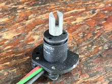 Load image into Gallery viewer, Volvo Penta POTENTIOMETER TRIM SENSOR 22314183 873531 21985533 sterndrive OMC
