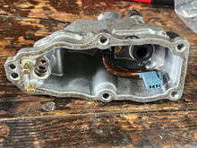 Lade das Bild in den Galerie-Viewer, DF 90 100 115 140 hp Suzuki VST Fuel vapor Separator COVER 15600-90J00 15600-90J01 four stroke 2002-2012
