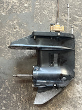 Lade das Bild in den Galerie-Viewer, 30 25 hp Mercury LOWER UNIT ASSY 825132T23 gearcase 8M0187015 346Q600006 four stroke EFI
