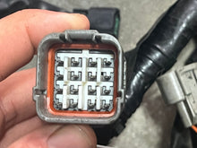 Lade das Bild in den Galerie-Viewer, CUSTOMIZED df 225 200 250 hp Suzuki WIRING HARNESS 36610-93J90 also 36610-93J91 four stroke - off 2006-07 model 2004-2011

