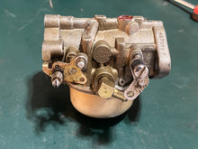 Lade das Bild in den Galerie-Viewer, 35 hp Force Mercury 1300-803907T CARBURETOR COMPLETE two stroke 1974-91 WE16B F717061-1 F717061-2 F717061-3 NLA
