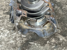 Load image into Gallery viewer, 250 225 hp Yamaha HPDI CRANKCASE BLOCK w COVER 60X-15100-03-1S 60V-00 two stroke 2005-2009
