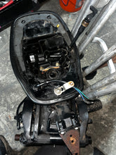 Load image into Gallery viewer, 40 50 60 30 45 hp Mercury DRIVESHAFT HOUSING 20” 852421T3 ADAPTER PLATE 825228T6 SWIVEL TUBE LONG 826233T4 BRACKET strbd 822865F2 port 822866A1 POWER TRIM 855654T2 four stroke
