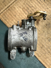 Lade das Bild in den Galerie-Viewer, 40 50 hp Nissan Tohatsu 3Т5101000 THROTTLE BODY 2001 two stroke 40a 50b
