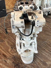 Load image into Gallery viewer, 150 200 hp Evinrude E-tec 20” MIDSECTION SWIVEL 0434691 STEERING ARM 5001766 5009614 EXHAUST HOUSING 0353649 EXHAUST 0352616 5007767 two stroke 2007-up
