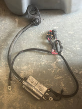 Lade das Bild in den Galerie-Viewer, 30 25 15 hp Evinrude E-tec BATTERY CHARGE MODULE ASSY 0586906 two stroke 2017 E30DPGLAFC compatible 2009-up
