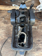 Load image into Gallery viewer, 25 20 hp Mercury 20” long MIDSECTION with SWIVEL 822237A1 97544A5 DRIVESHAFT HOUSING 9098T5 PLATE 99702A7 two stroke
