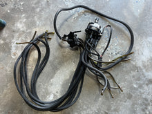 Load image into Gallery viewer, 135 - 300 hp Evinrude e-tec 5007849 OIL PUMP 0586860 OIL PRESSURE SENSOR 5008123 oil distribution manifold Two Stroke 2010-11
