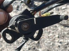 Cargar imagen en el visor de la galería, 115 130 hp Yamaha TRIM SENDER 6R3-83672-01-00 two stroke 1989-1996 also 150 175 200 225 hp
