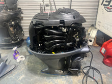 Lade das Bild in den Galerie-Viewer, 2018 F90 hp Yamaha Four Stroke Vmax 20”  clean running outboard
