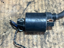 Lade das Bild in den Galerie-Viewer, 90 hp Tohatsu Nissan 3B7060480 IGNITION COIL two stroke 1996-2002
