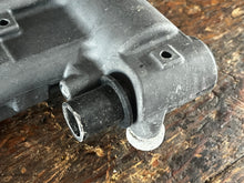Cargar imagen en el visor de la galería, MFS 50 40 hp Tohatsu PTT tilt &amp; trim motor &amp; pump assy 3Z5771800 3Z5771900 3Z577 FOUR STROKE 2015
