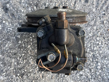 Cargar imagen en el visor de la galería, 135 150 175 hp Mercury AIR COMPRESSOR 831998A10 831998-c1 831998A13 two stroke 2.5 DFI 831998A9 831998A22 899113A03 8M0050656 8M0057463 8M0060053
