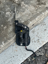 Lade das Bild in den Galerie-Viewer, Mercury SHIFT ACTUATOR 8M0007030 verado Mercruiser 8M0026721 864289007 864289006 864289005
